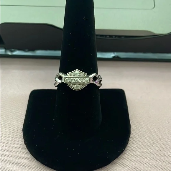 Harley Davidson Classic Silver and Black Pavé Ring - Picture 1 of 3
